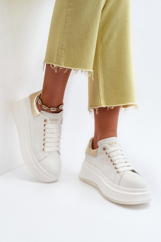 Zapatillas de cuero para mujer GOE NN2N4031 blancas