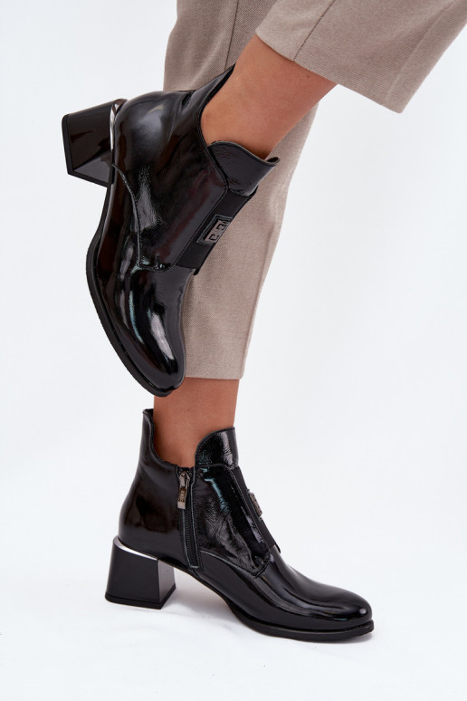 Botines de cuero lacados aislados con detalles ornamentales Zazoo 60560 negros