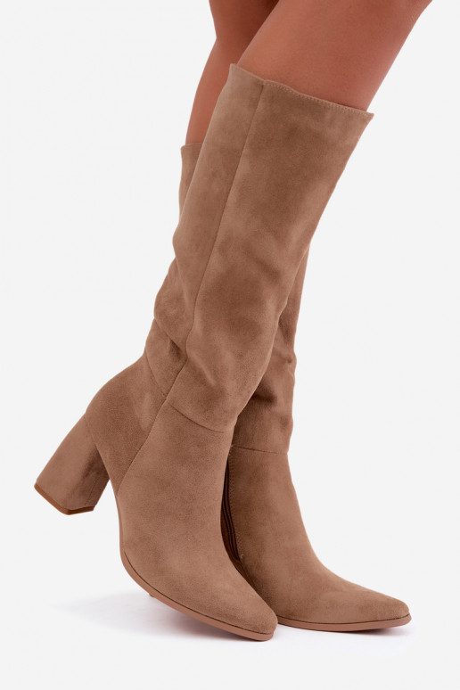 botas altas para mujer con tacón cuadrado color arena Carlin