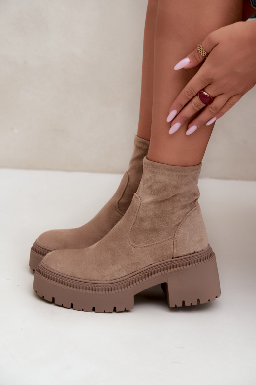 botines para mujer con tacón grueso y plataforma de ante sintético color arena Elvianne