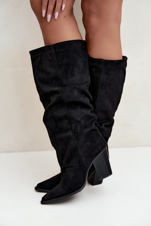 botas altas tipo slip-on con tacones negras Jensy
