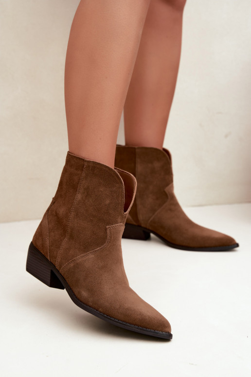 botines para mujer de estilo cowboy con tacón de ante natural color marrón Norelle