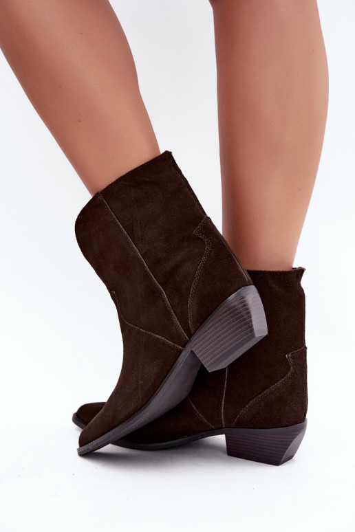 botines de estilo cowboy con tacones en ante chocolate Norelle
