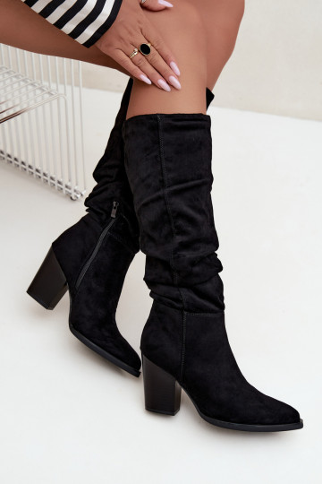 botas altas de mujer con tacones y parte superior curva en negro Ismera