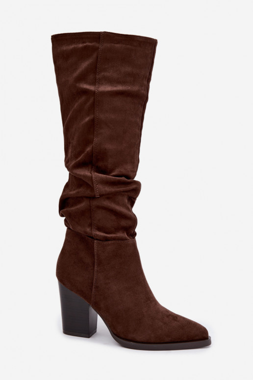 botas altas de mujer con tacones y parte superior curva en marrón Ismera