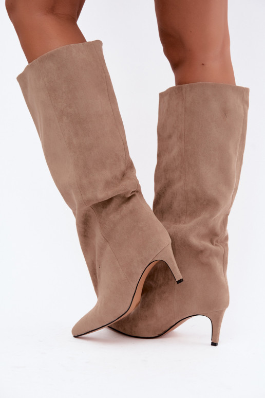 botas altas de mujer slip-on con tacones en arena Favra