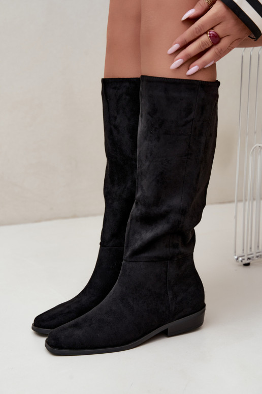 botas altas de mujer con tacón bajo, forradas en negro Feretta