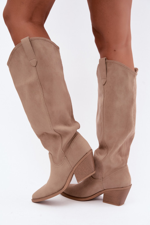 botas altas slouchy tipo slip-on en color arena Sylvie