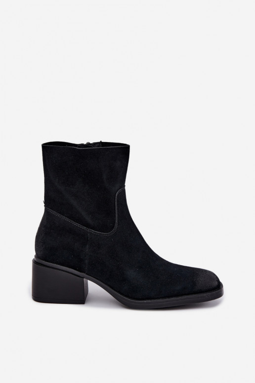 Botines para mujer de ante sintético con tacones en color negro Iveris