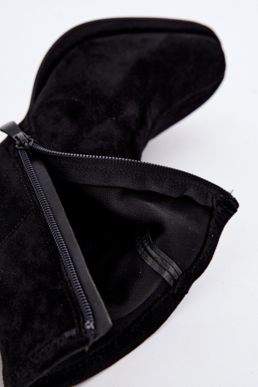 Botines para mujer de ante sintético con tacones en color negro Karvella