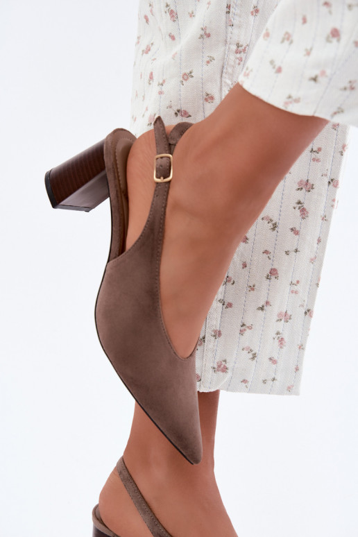 Zapatos de tacón con talón abierto en color arcilla Sorenia