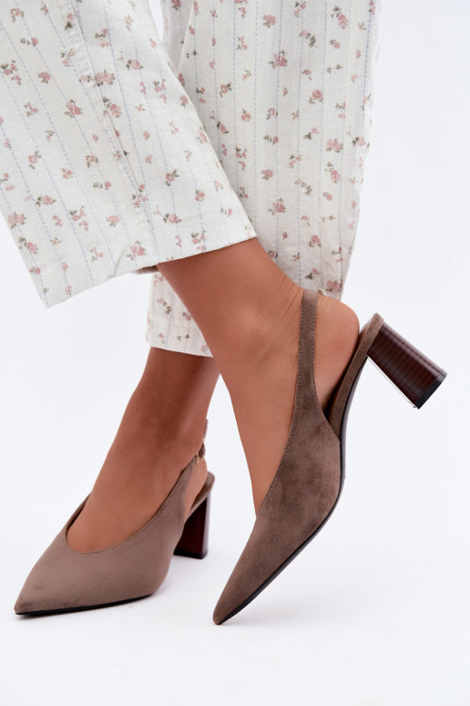 Zapatos de tacón con talón abierto en color arcilla Sorenia