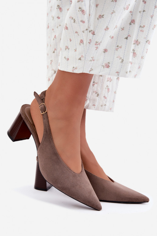 Zapatos de tacón con talón abierto en color arcilla Sorenia