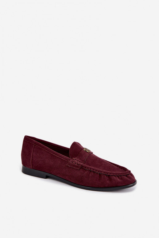 Mocasines para mujer con volantes y detalles decorativos en color burdeos Kairo