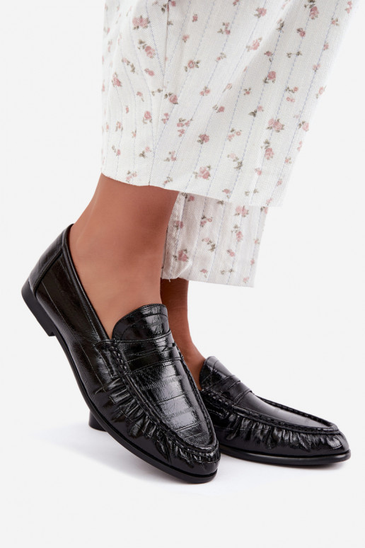 Mocasines lacados para mujer con volantes en color negro Dulcy