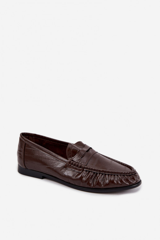 Mocasines lacados para mujer con volantes en color marrón Dulcy