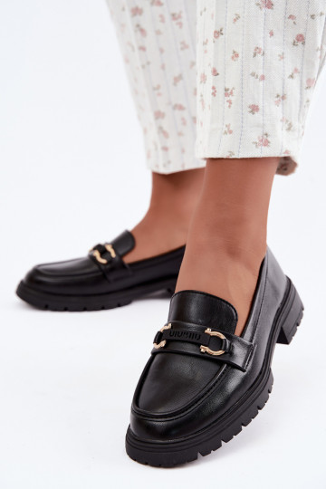 Mocasines para mujer con detalles elegantes en color negro Brika 2