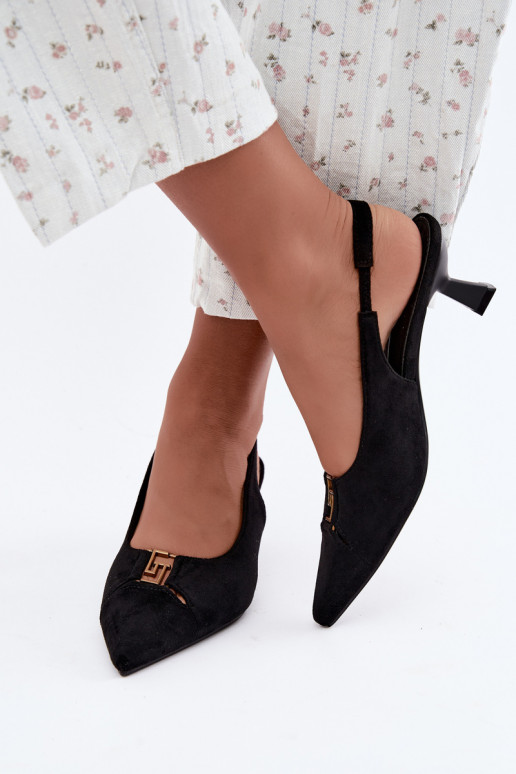Sandalias de tacón con talón abierto y detalles decorativos en color negro Gilly