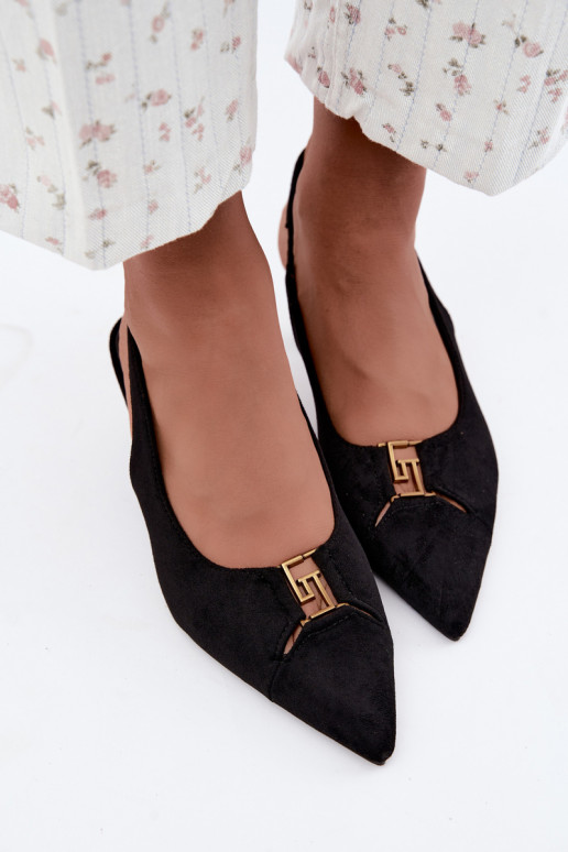 Sandalias de tacón con talón abierto y detalles decorativos en color negro Gilly