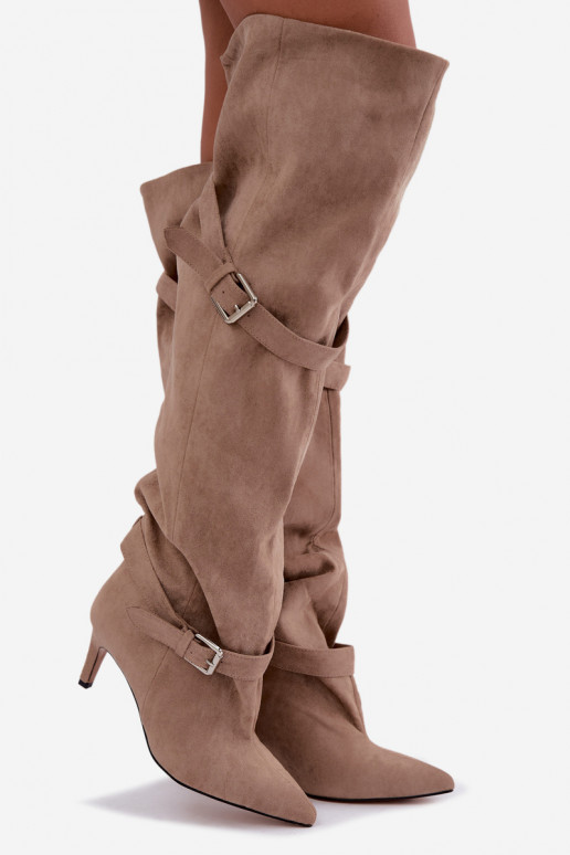 Botas de tacón por encima de la rodilla con correas y hebillas en color arena Tai turibel