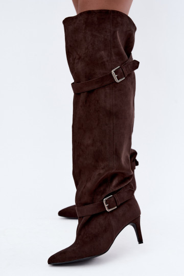 Botas de tacón por encima de la rodilla con correas y hebillas en color chocolate Tai turibel 2