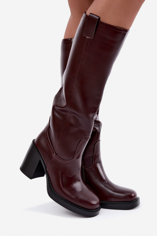 botas altas de mujer acolchadas con tacones en color burdeos Feresa