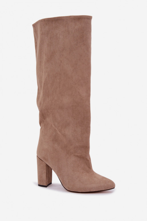 botas altas sin cordones con tacones en color arena Emeline