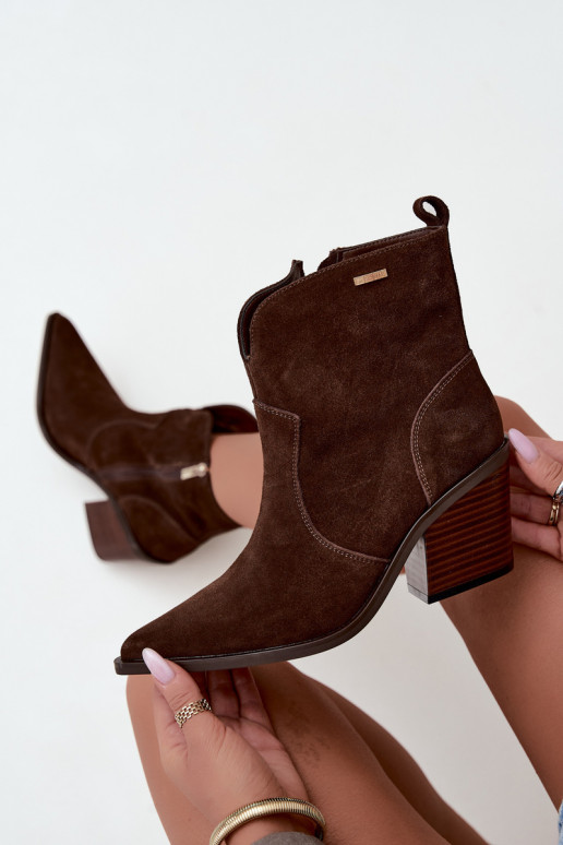Botines de estilo cowboy color marrón chocolate con tacón Big Star