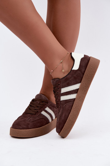 Zapatillas de ante color chocolate y blanco Bellmont