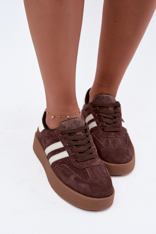Zapatillas de ante color chocolate y blanco Bellmont