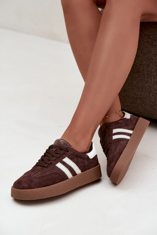 Zapatillas de ante color chocolate y blanco Bellmont