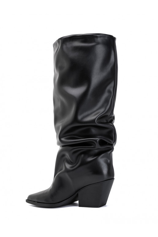 Botas altas para mujer con parte superior curva y tacones en color negro Durela