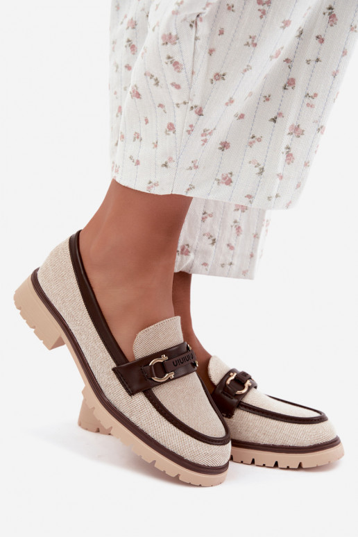 Mocasines para mujer con detalles elegantes en color arena y marrón Brika