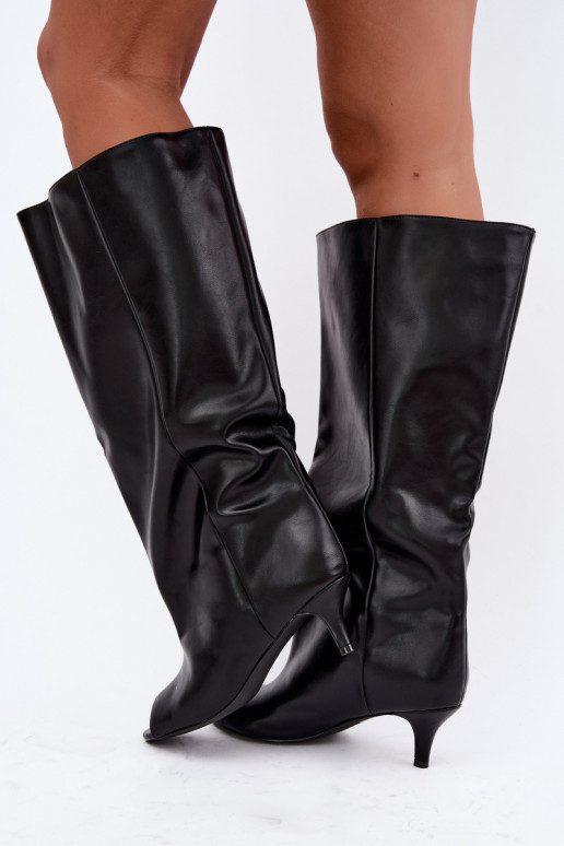 Botas altas con punta abierta en tacón fino de cuero sintético negro Velise