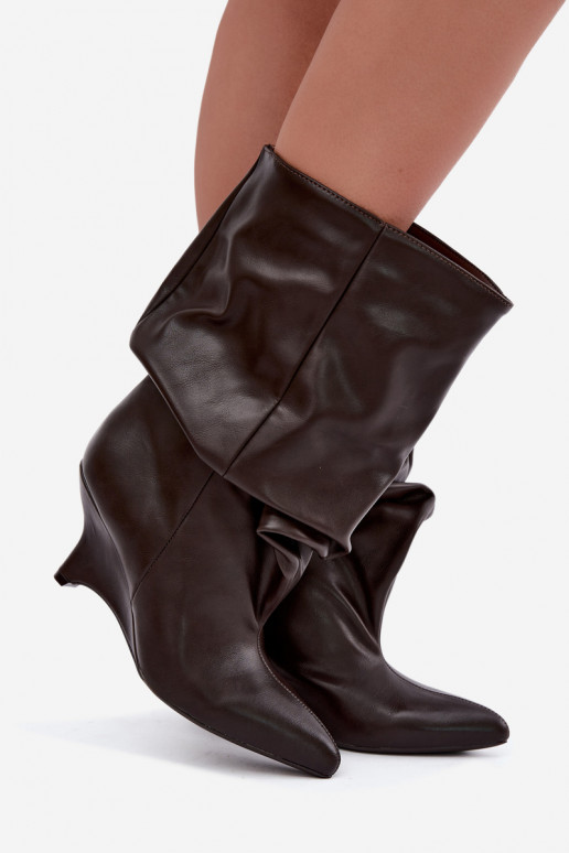 Botines slouchy con plataforma en chocolate Ilyna