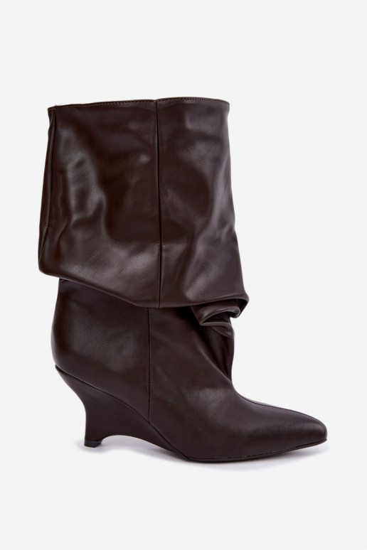 Botines slouchy con plataforma en chocolate Ilyna