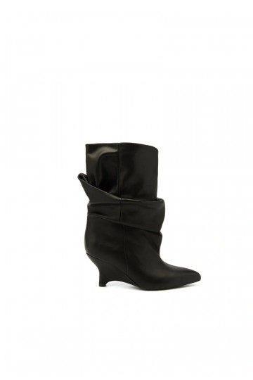 Botines slouchy con plataforma en negro Ilyna 2