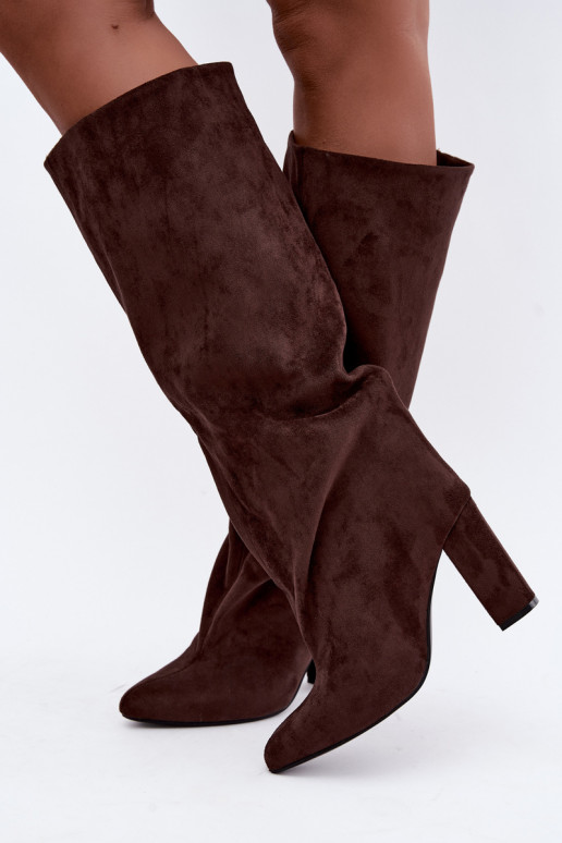 Botines con tacón en chocolate Adoria