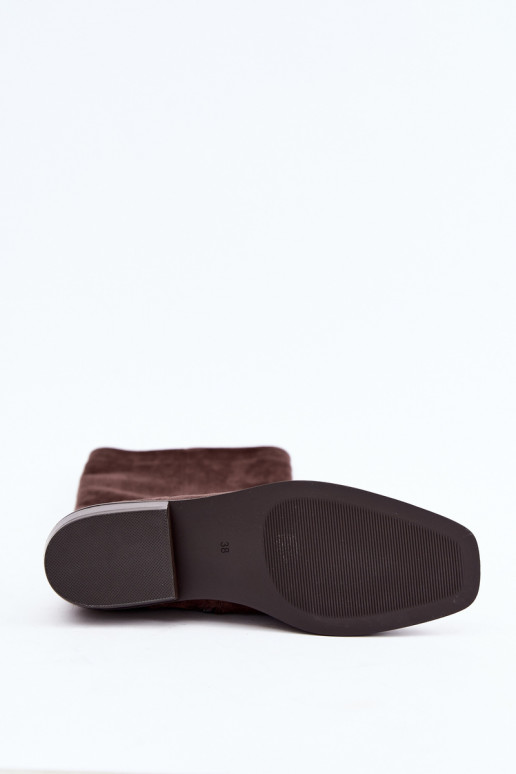 Botas altas para mujer con tacón bajo en chocolate Feretta