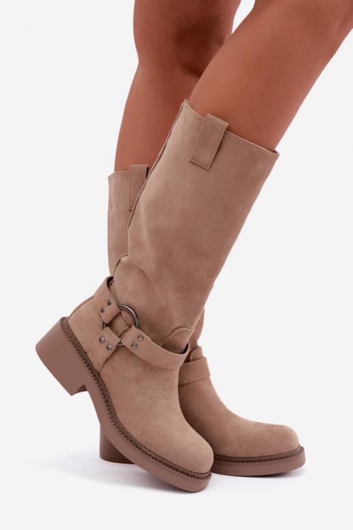 Botas altas de mujer con detalles decorativos en color arena Morla