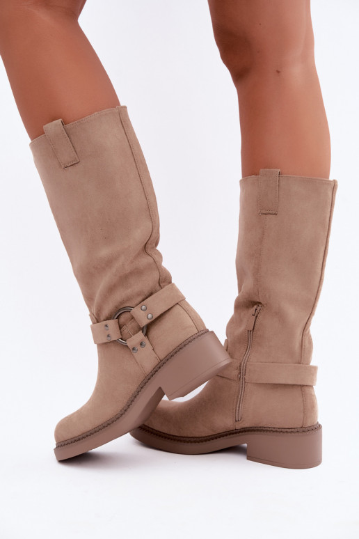 Botas altas de mujer con detalles decorativos en color arena Morla
