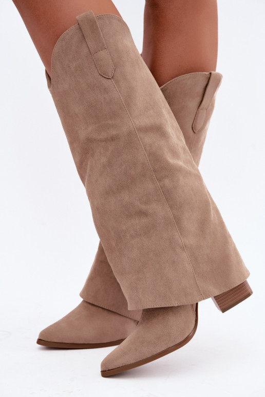 Botas altas de mujer estilo cowboy con tacón en color arena Kalena