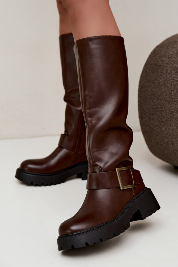 Botas altas de mujer aisladas con hebillas en marrón Glena 2