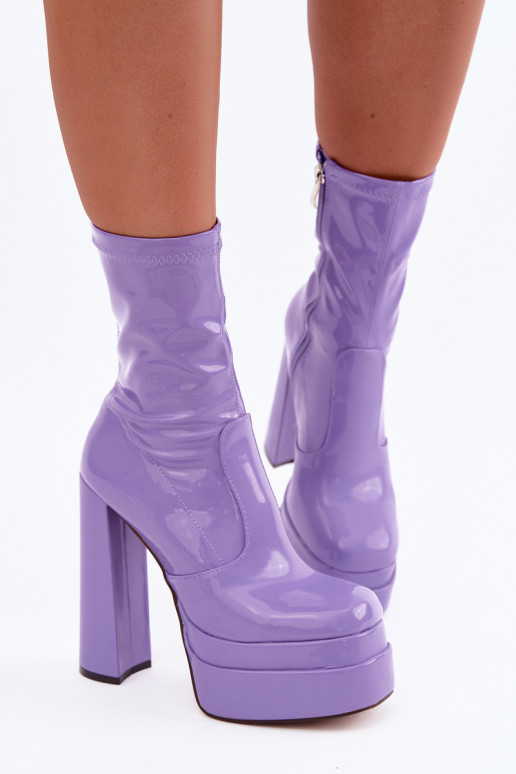Botines de charol con plataforma en violeta Lotisha