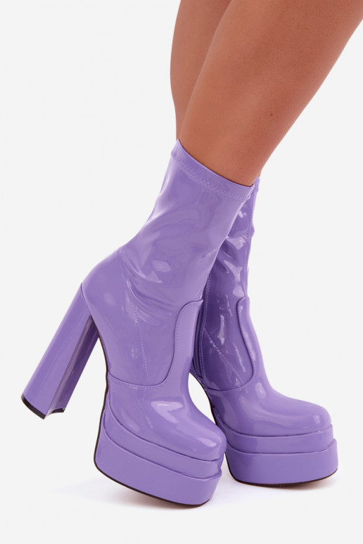 Botines de charol con plataforma en violeta Lotisha