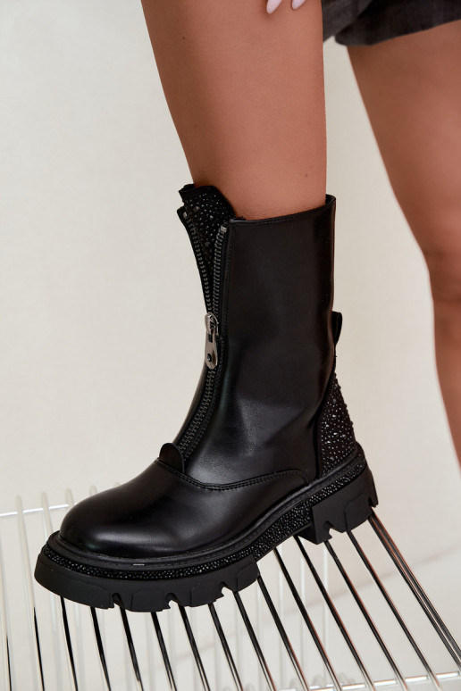 Botines aislados de mujer con decoración en negro Inenia