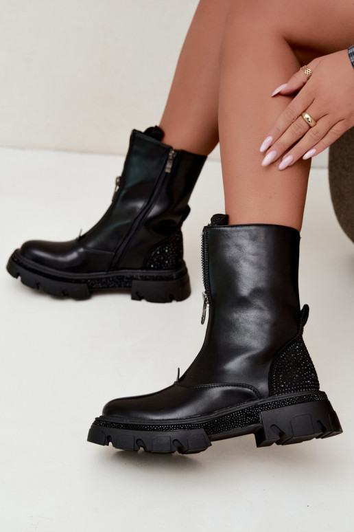 Botines aislados de mujer con decoración en negro Inenia