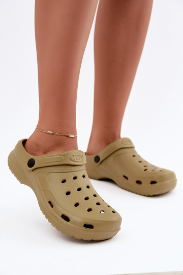 Zuecos ligeros verdes Aderis 2