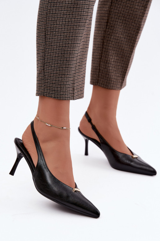 Zapatos de tacón altos negros Inessae con detalles decorativos