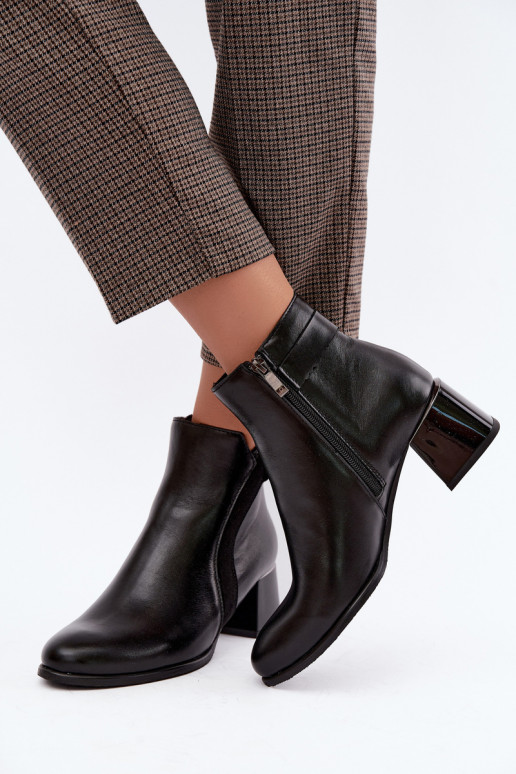 Botines de mujer de cuero sintético con tacones aislados Zazoo 60563 en color negro
